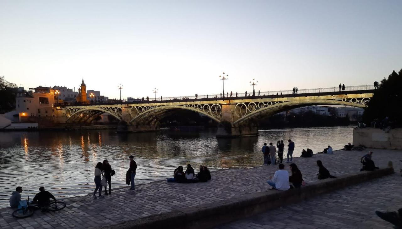 Apartmán El Reloj Del Viajero Sevilla Exteriér fotografie
